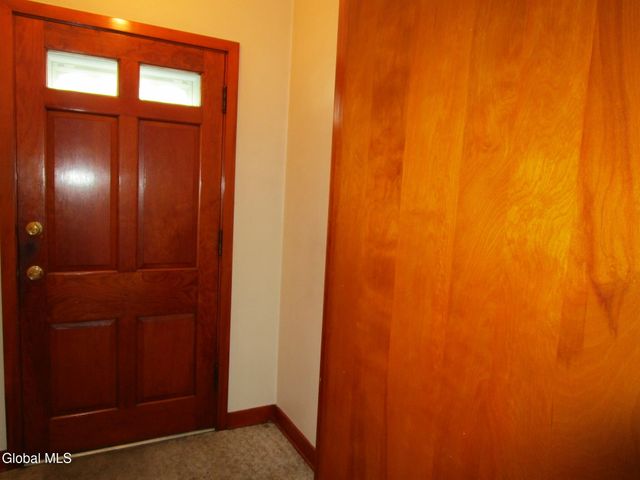 2542 Augustine Avenue, Rotterdam, NY 12306