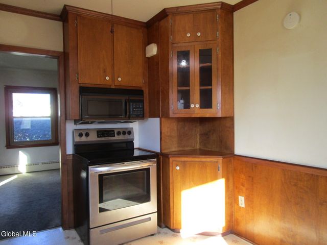 2542 Augustine Avenue, Rotterdam, NY 12306