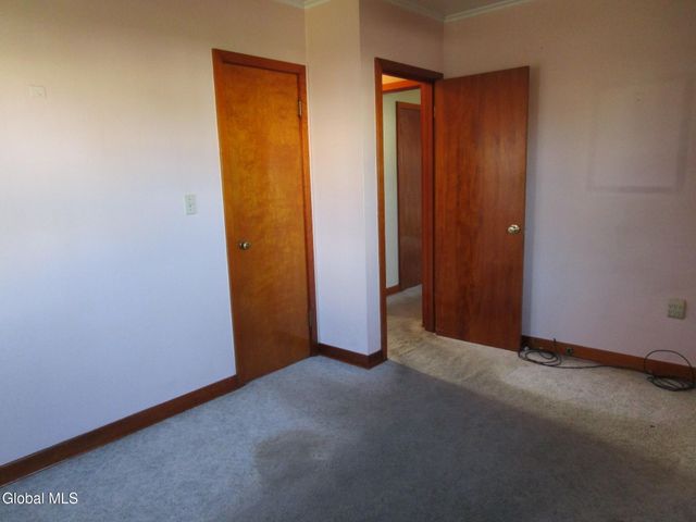 2542 Augustine Avenue, Rotterdam, NY 12306