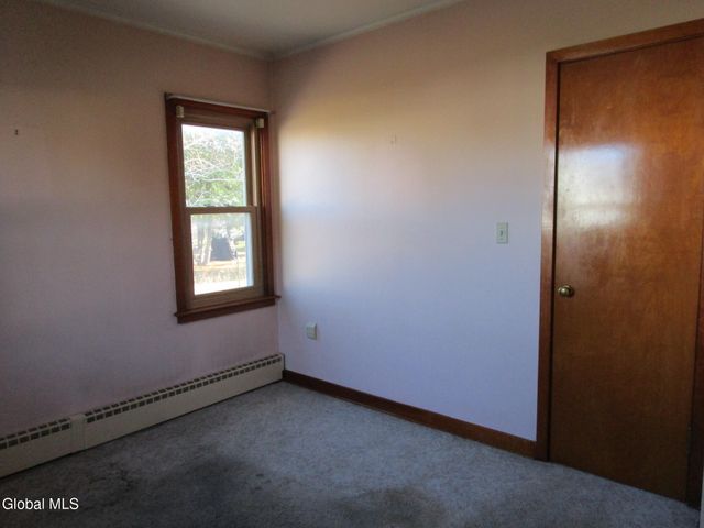 2542 Augustine Avenue, Rotterdam, NY 12306