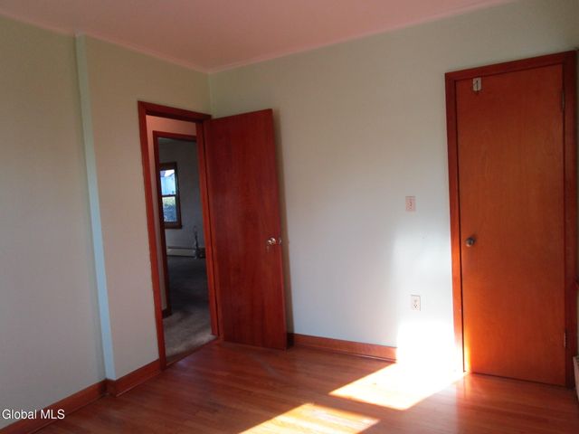 2542 Augustine Avenue, Rotterdam, NY 12306