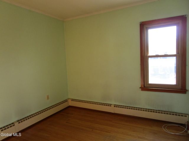 2542 Augustine Avenue, Rotterdam, NY 12306