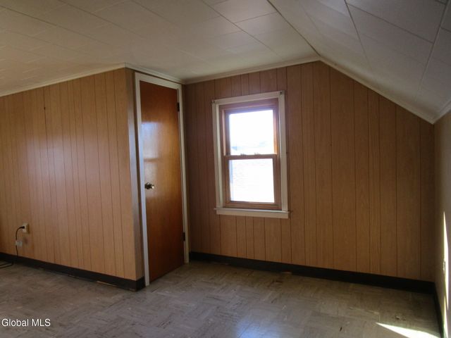 2542 Augustine Avenue, Rotterdam, NY 12306