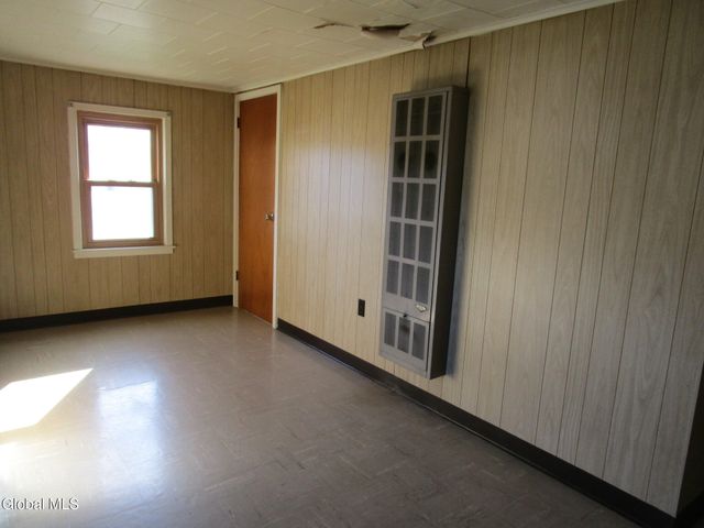 2542 Augustine Avenue, Rotterdam, NY 12306