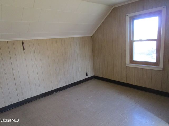 2542 Augustine Avenue, Rotterdam, NY 12306