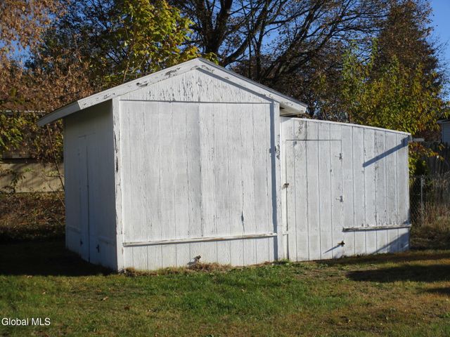 2542 Augustine Avenue, Rotterdam, NY 12306