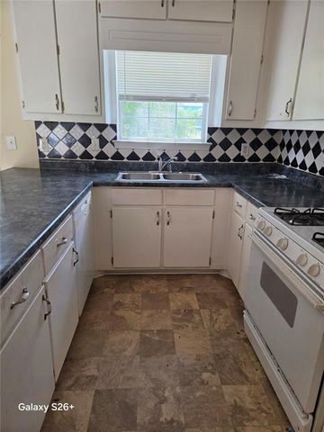 8257 Mountain Pass, Riverdale, GA 30274