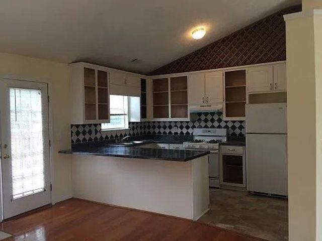 8257 Mountain Pass, Riverdale, GA 30274