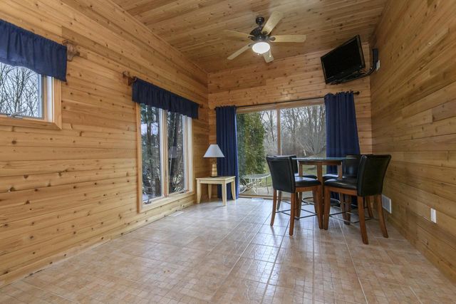 18840 Saratoga COURT, Brookfield, WI 53045