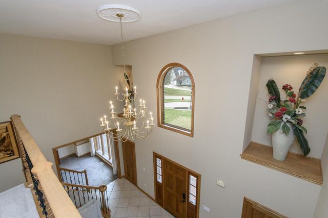 18840 Saratoga COURT, Brookfield, WI 53045