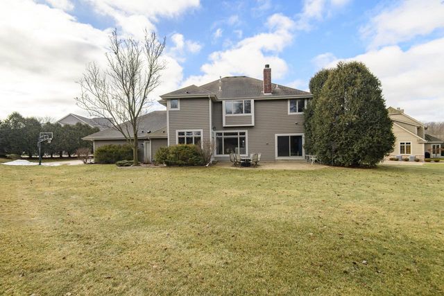 18840 Saratoga COURT, Brookfield, WI 53045