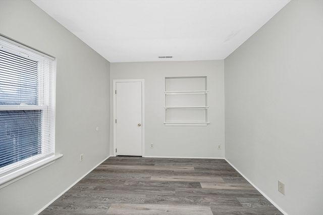 98 School Street 2R, Lowell, MA 01854