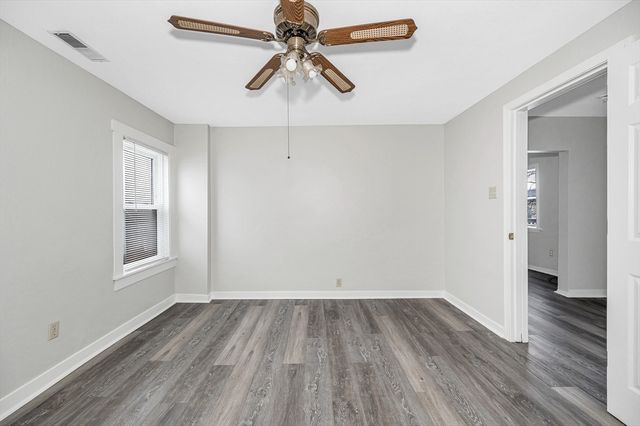 98 School Street 2R, Lowell, MA 01854