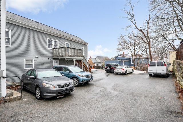 98 School Street 2R, Lowell, MA 01854