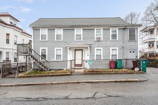 98 School Street 2R, Lowell, MA 01854