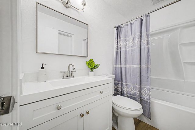 2113 W LUPINE Avenue, Phoenix, AZ 85029