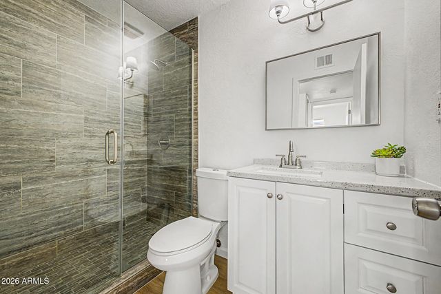 2113 W LUPINE Avenue, Phoenix, AZ 85029
