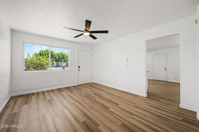 2113 W LUPINE Avenue, Phoenix, AZ 85029