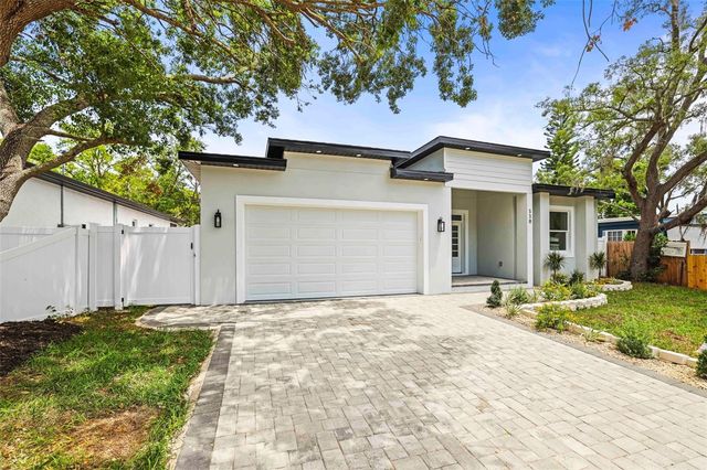330 ARCHIMEDES STREET, Dunedin, FL 34698