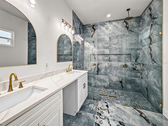 330 ARCHIMEDES STREET, Dunedin, FL 34698