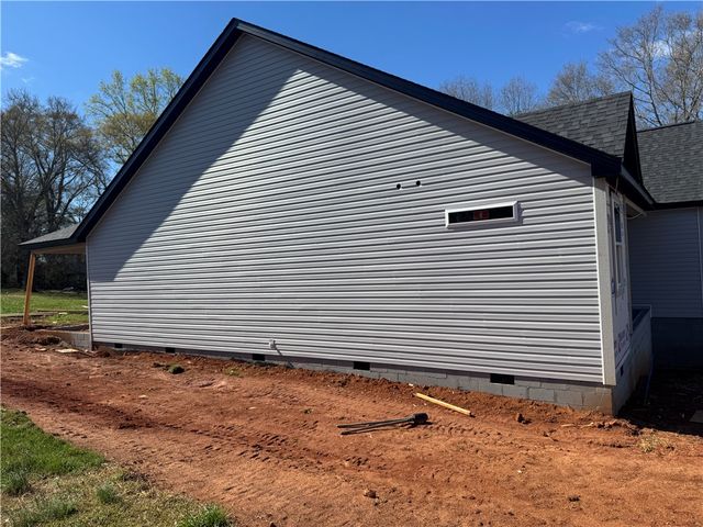 311 Davis Road, Liberty, SC 29657