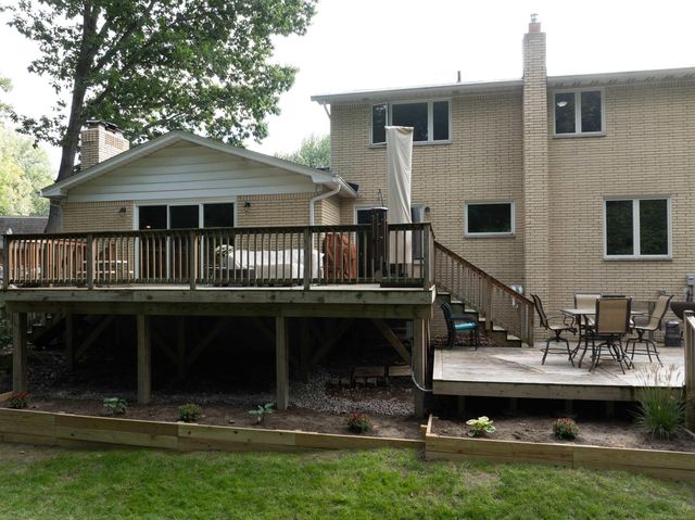 19901 S Riverhill Drive Drive, Clinton Township, MI 48036
