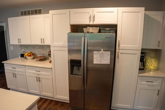 19901 S Riverhill Drive Drive, Clinton Township, MI 48036