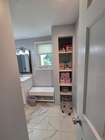 19901 S Riverhill Drive Drive, Clinton Township, MI 48036