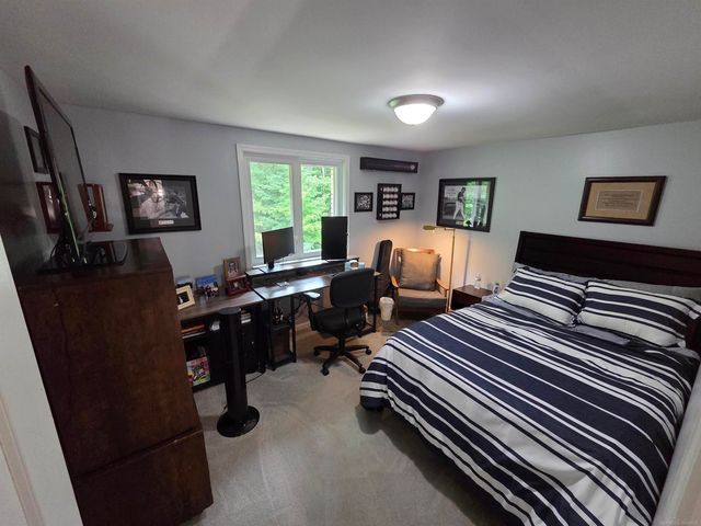 19901 S Riverhill Drive Drive, Clinton Township, MI 48036