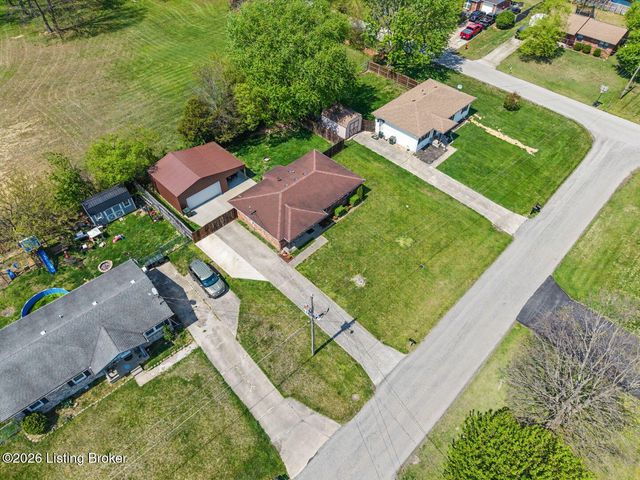 175 Mary Dr, Mt Washington, KY 40047