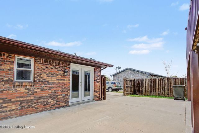 175 Mary Dr, Mt Washington, KY 40047