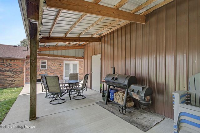 175 Mary Dr, Mt Washington, KY 40047