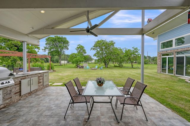6309 N Mallard Drive, Fulshear, TX 77441