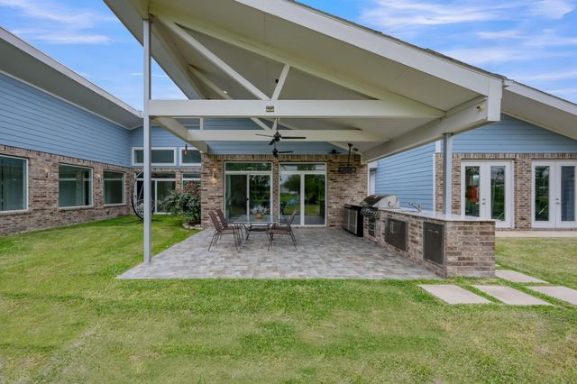 6309 N Mallard Drive, Fulshear, TX 77441