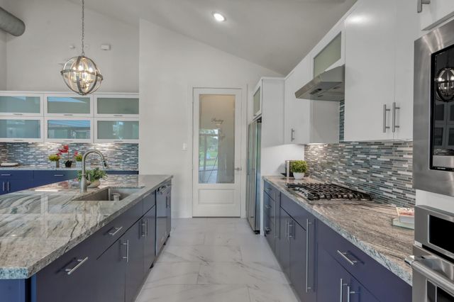 6309 N Mallard Drive, Fulshear, TX 77441