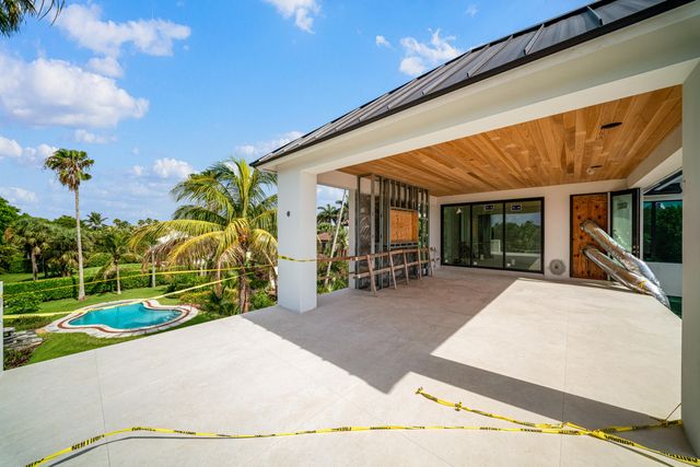 3 Hudson Avenue, Ocean Ridge, FL 33435