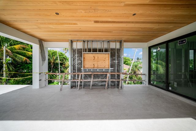 3 Hudson Avenue, Ocean Ridge, FL 33435