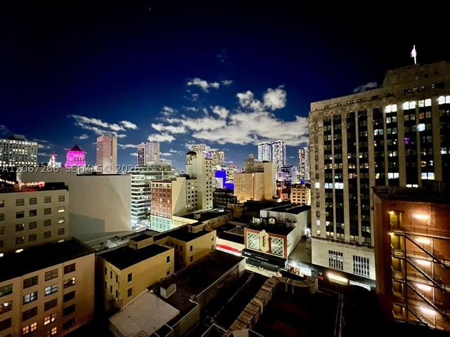 151 SE 1st St 1206, Miami, FL 33131