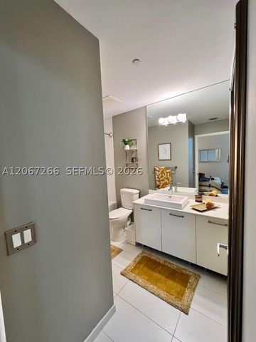 151 SE 1st St 1206, Miami, FL 33131