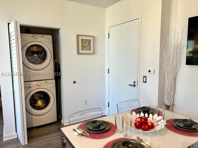 151 SE 1st St 1206, Miami, FL 33131
