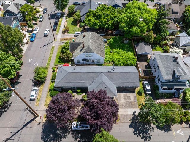 1026 Se NEHALEM St, Portland, OR 97202