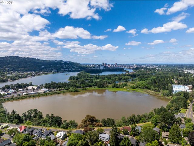 1026 Se NEHALEM St, Portland, OR 97202