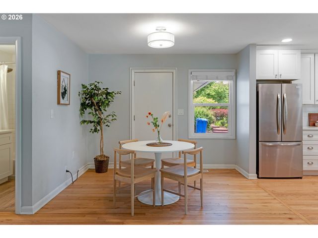 1026 Se NEHALEM St, Portland, OR 97202