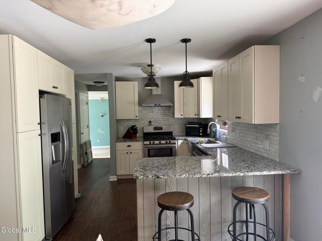 9 Cook Circle, Northumberland, NY 12831