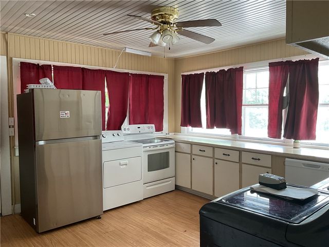 203 N Pine Street, Harrison, AR 72601