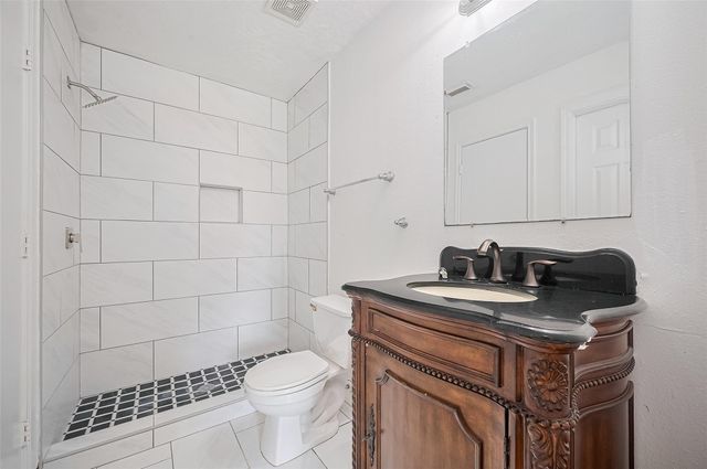 16502 N Glade Dr, Houston, TX 77073