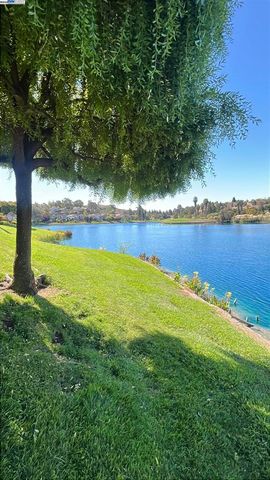4063 W Lakeshore Dr, San Ramon, CA 94582