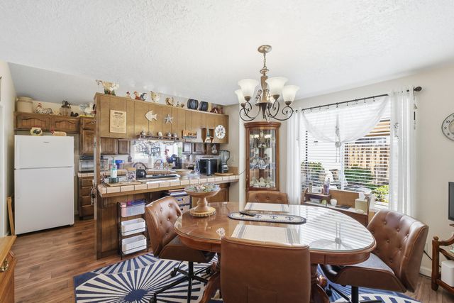 1205 E Ferguson Avenue, Visalia, CA 93292