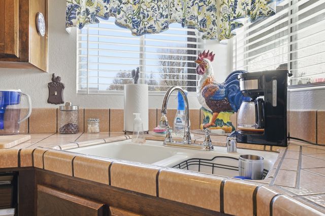 1205 E Ferguson Avenue, Visalia, CA 93292