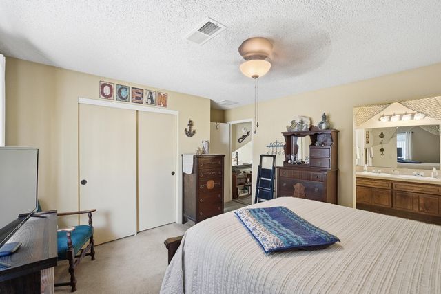 1205 E Ferguson Avenue, Visalia, CA 93292